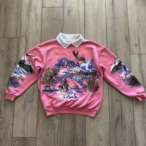 Vintage 90's Lifestyles Resort Alaska Collared Sweatshirt Mens Medium Wildlife